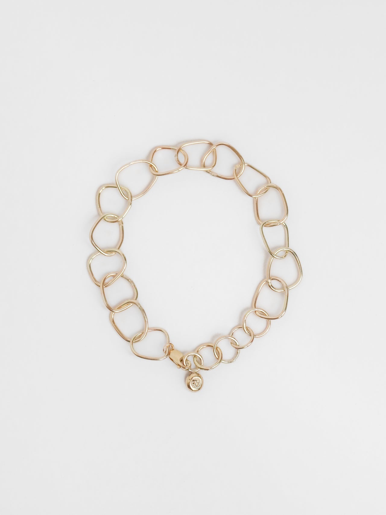 the-lair-jewellery-noguchi-bracelet-9ct-gold