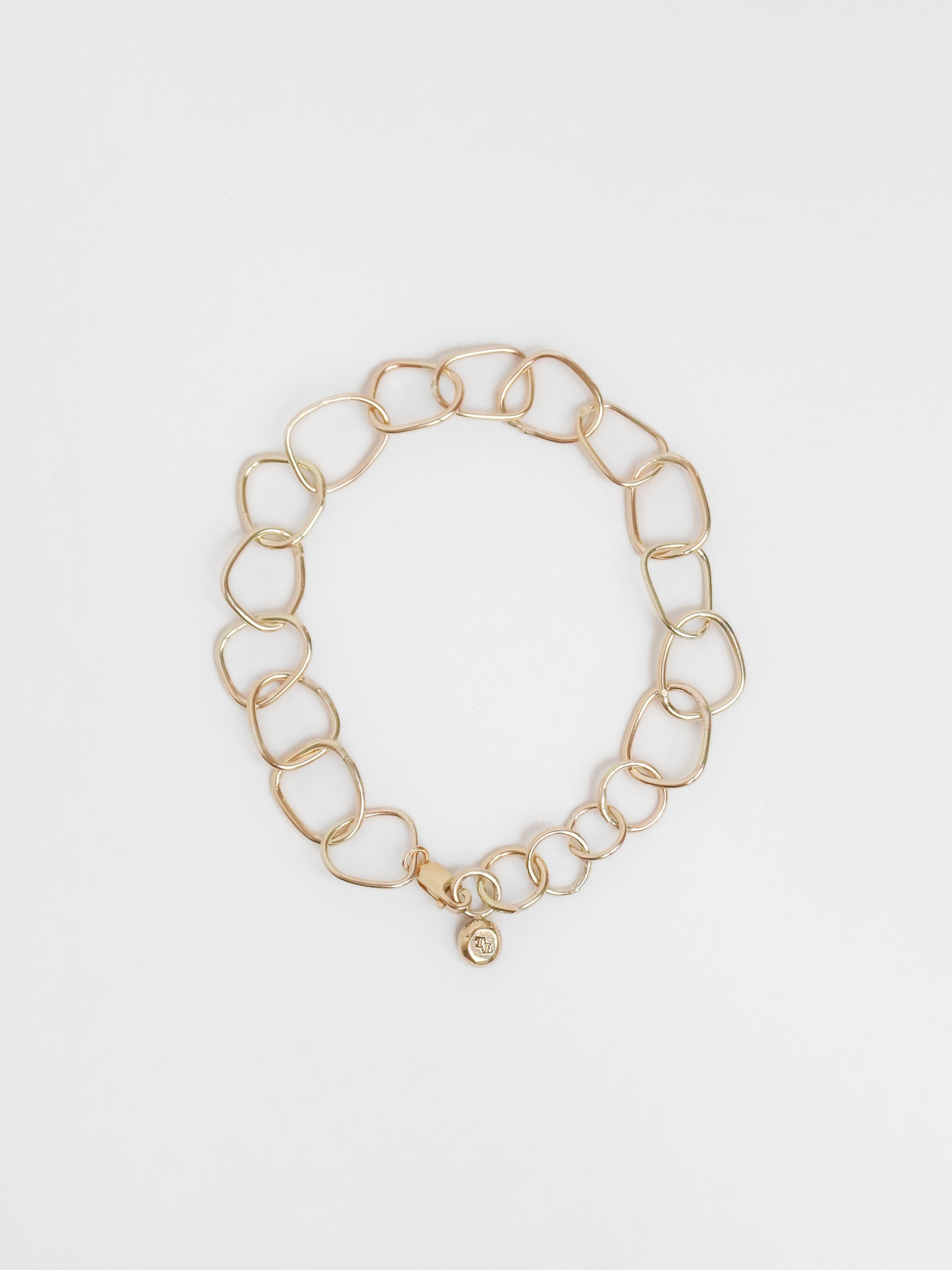 the-lair-jewellery-noguchi-bracelet-9ct-gold