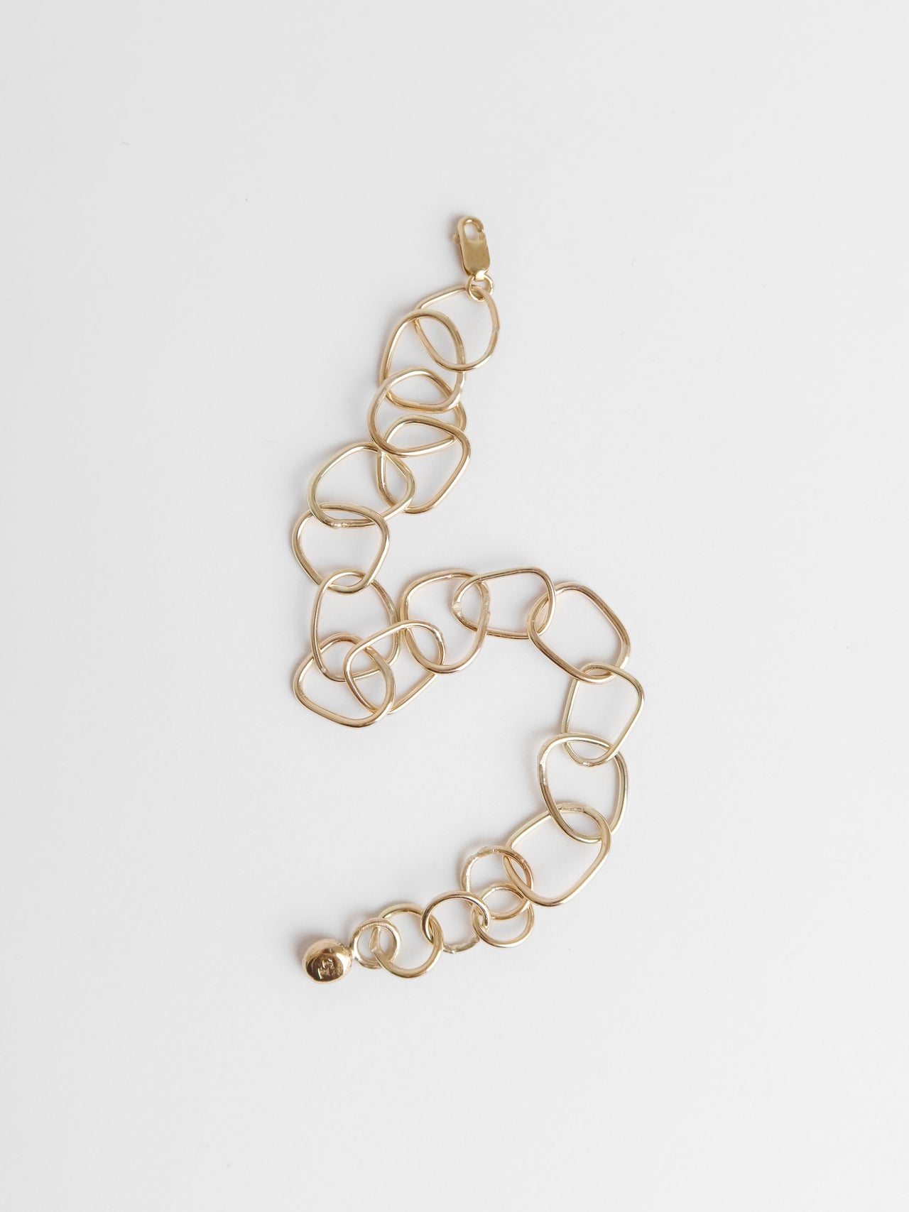 the-lair-jewellery-noguchi-bracelet-9ct-gold