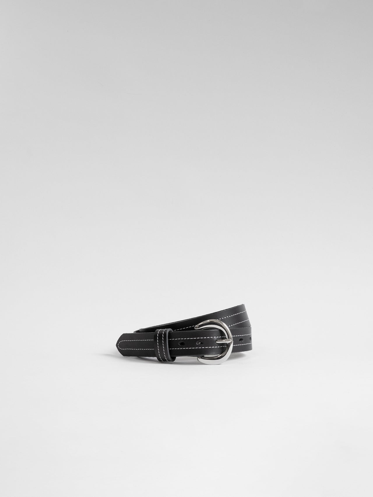 The Lair Camille White Stitch Belt Slim Silver
