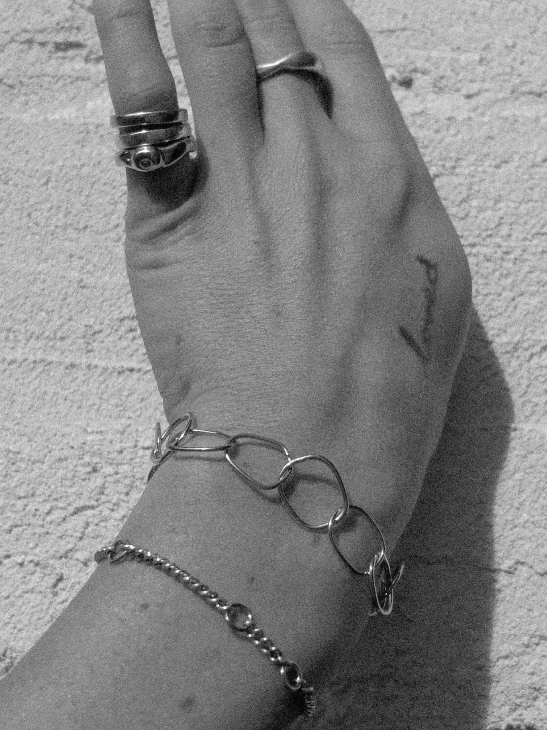 the-lair-supekkuru-bracelet-silver