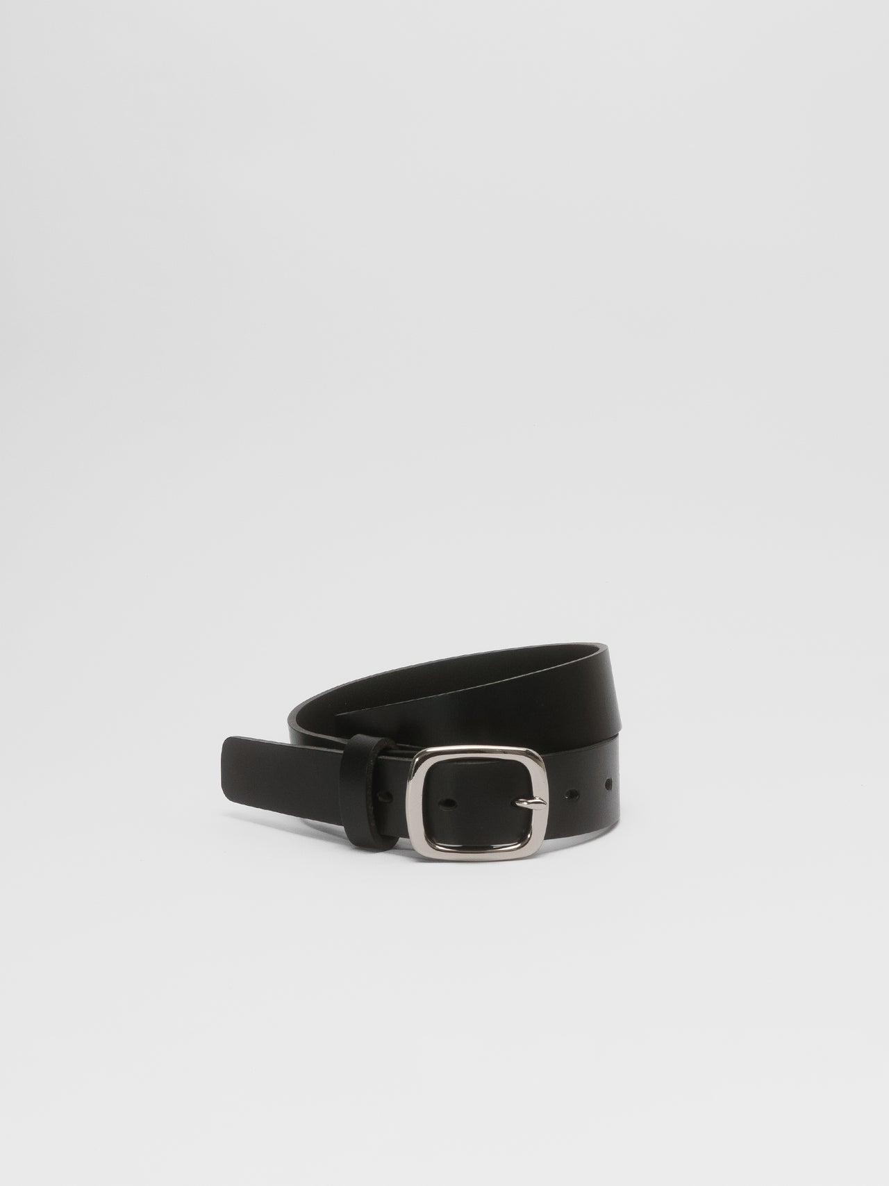 PIECES by The Lair Luen Burnished Oval Belt Black Silver