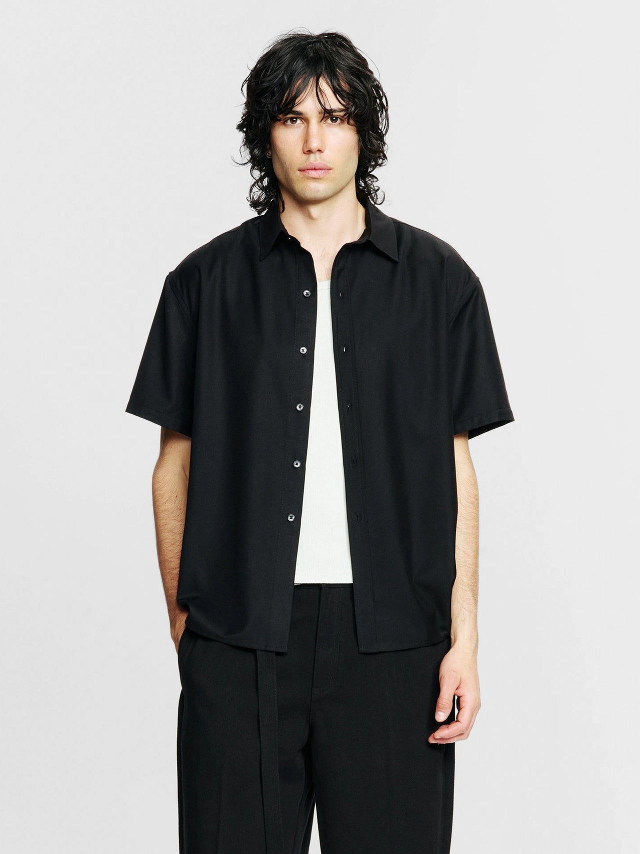 BEACH BRAINS Hold SS Shirt Black