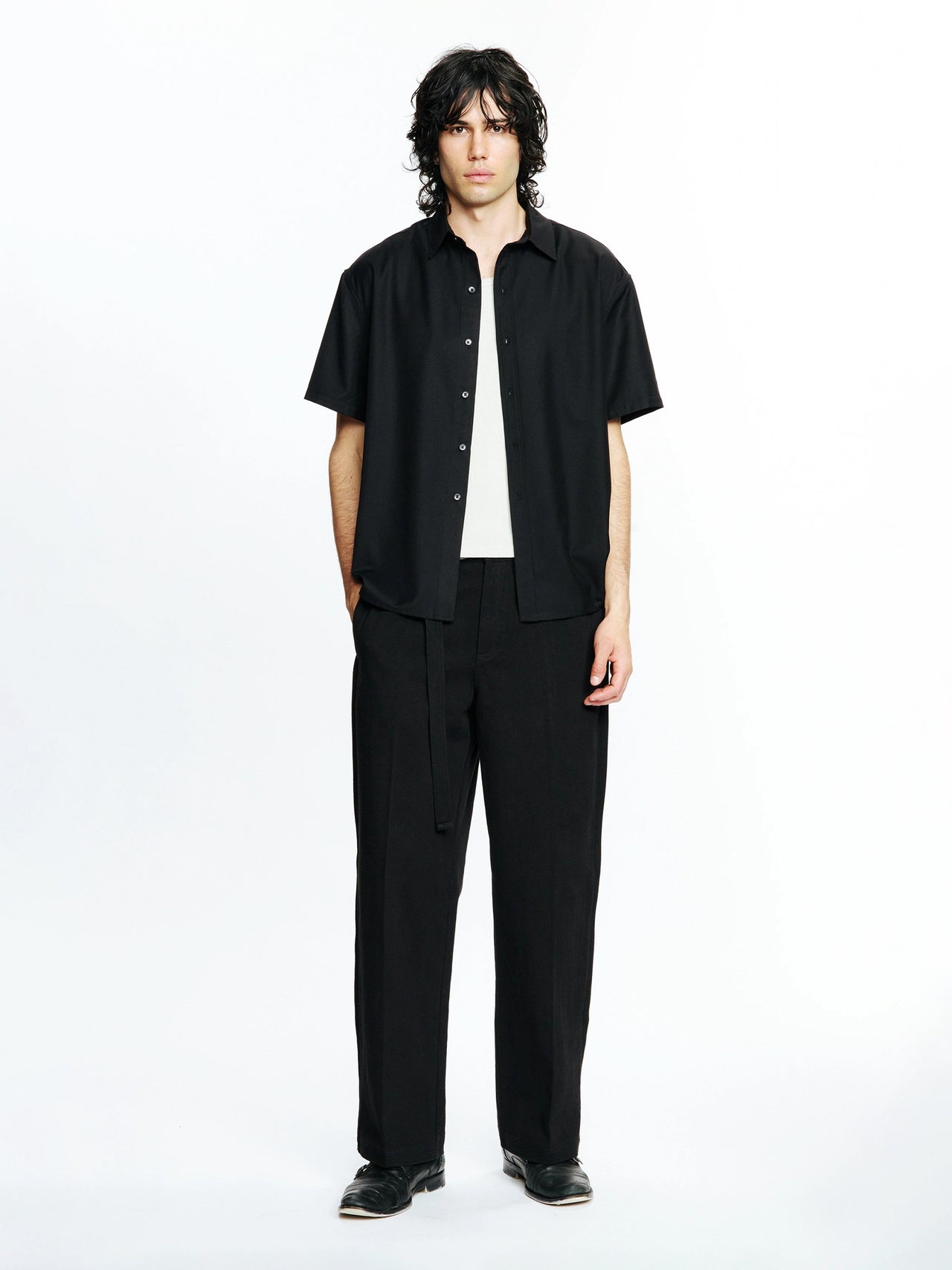 BEACH BRAINS Hold SS Shirt Black