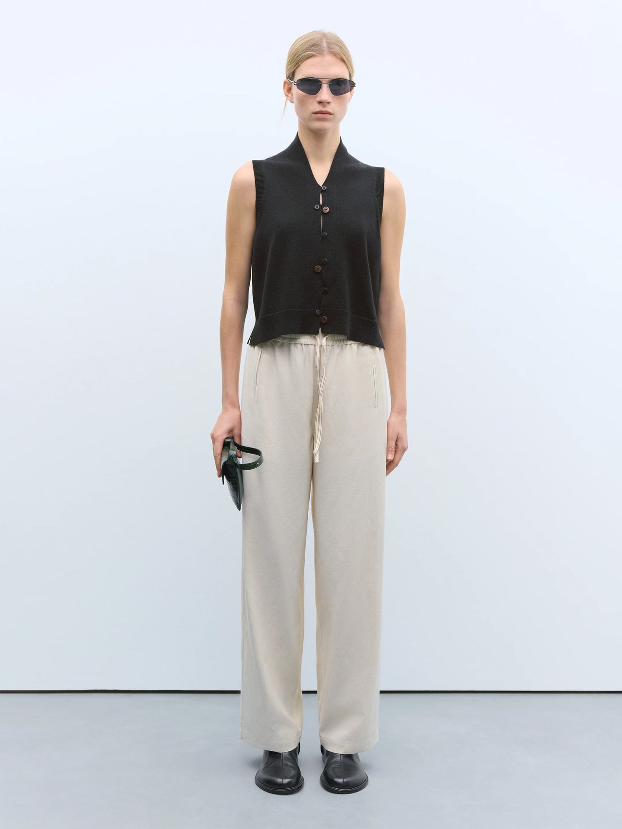 CORDERA Merino Wool Waistcoat Black