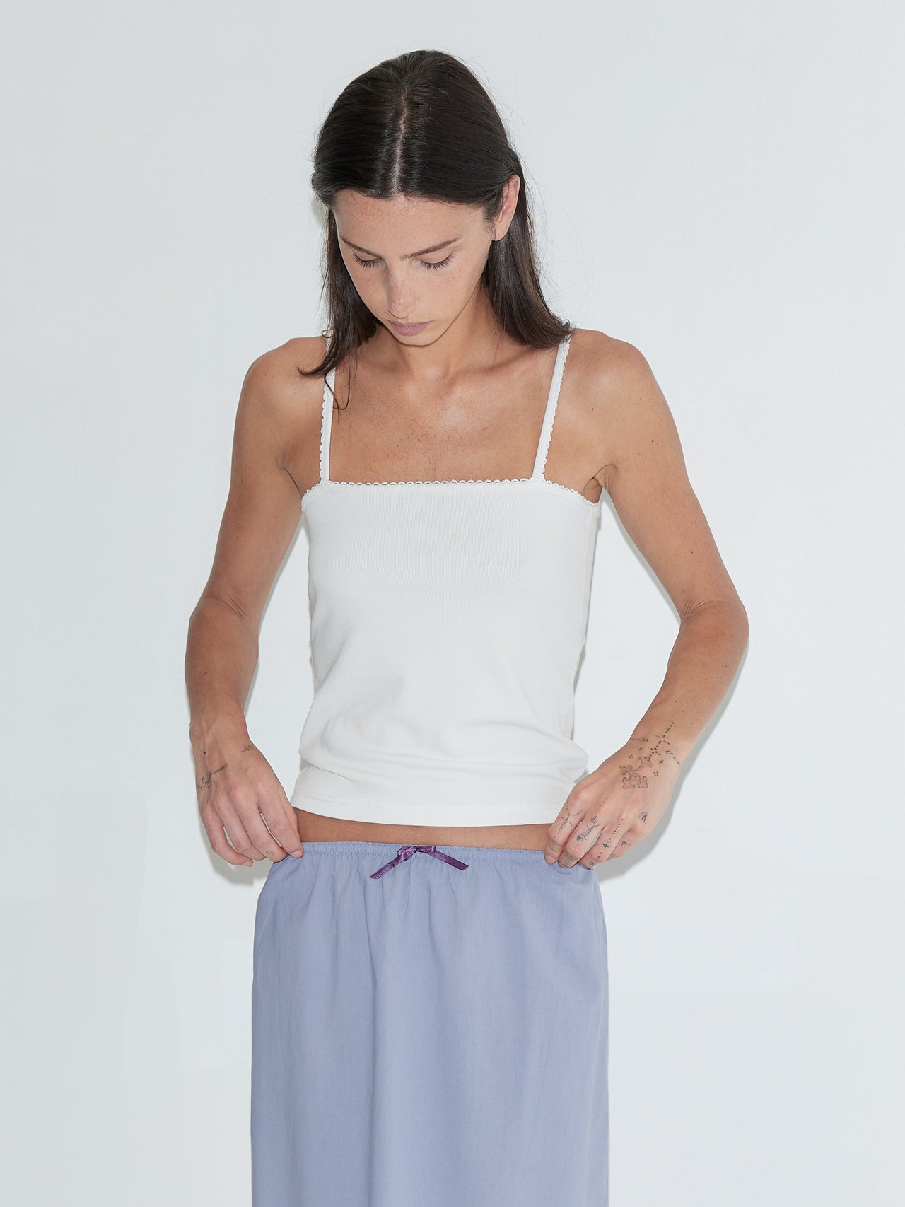 Deiji Studios Scallop Tank White