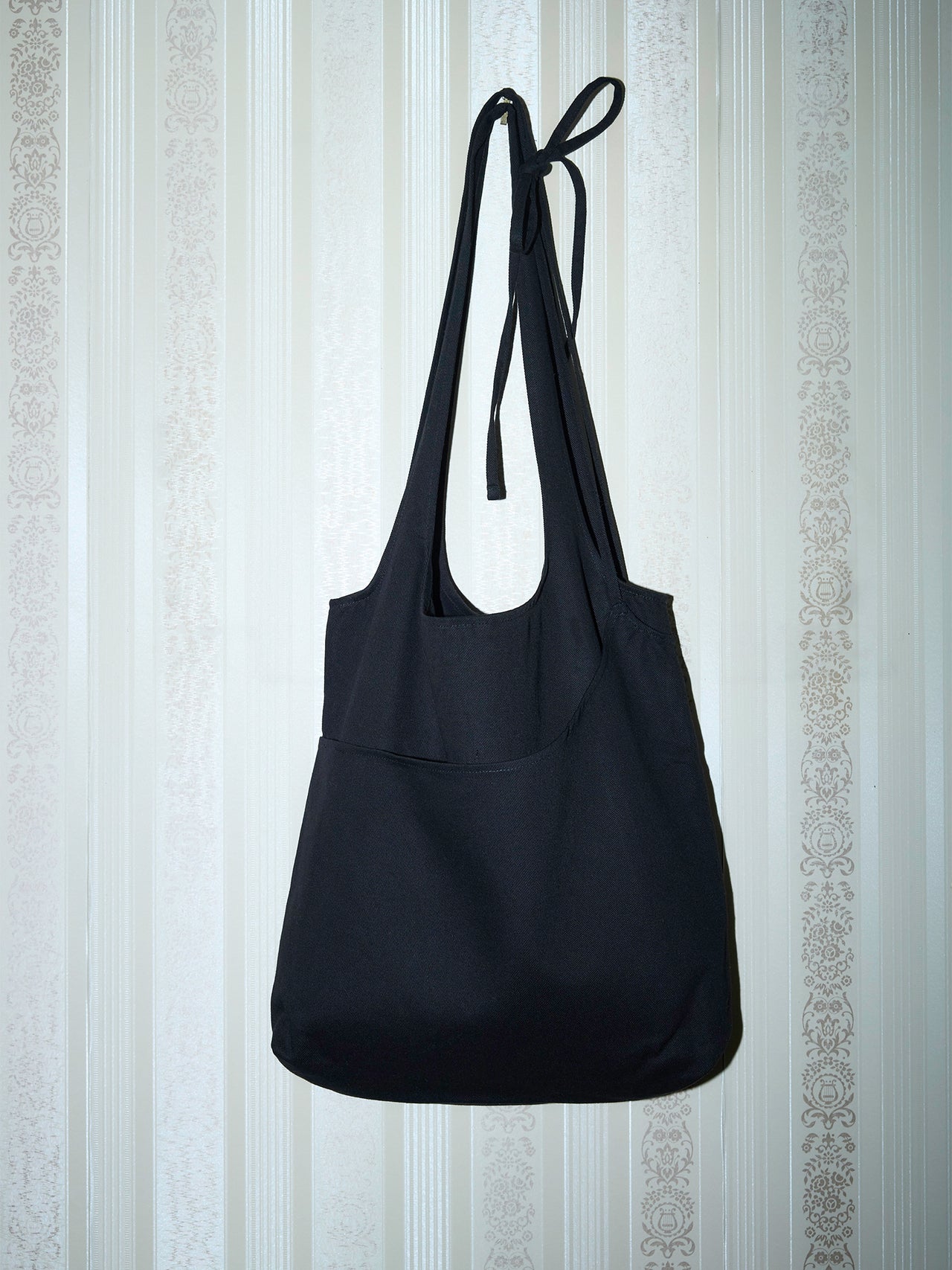 Deiji Studios Layer Tote Black