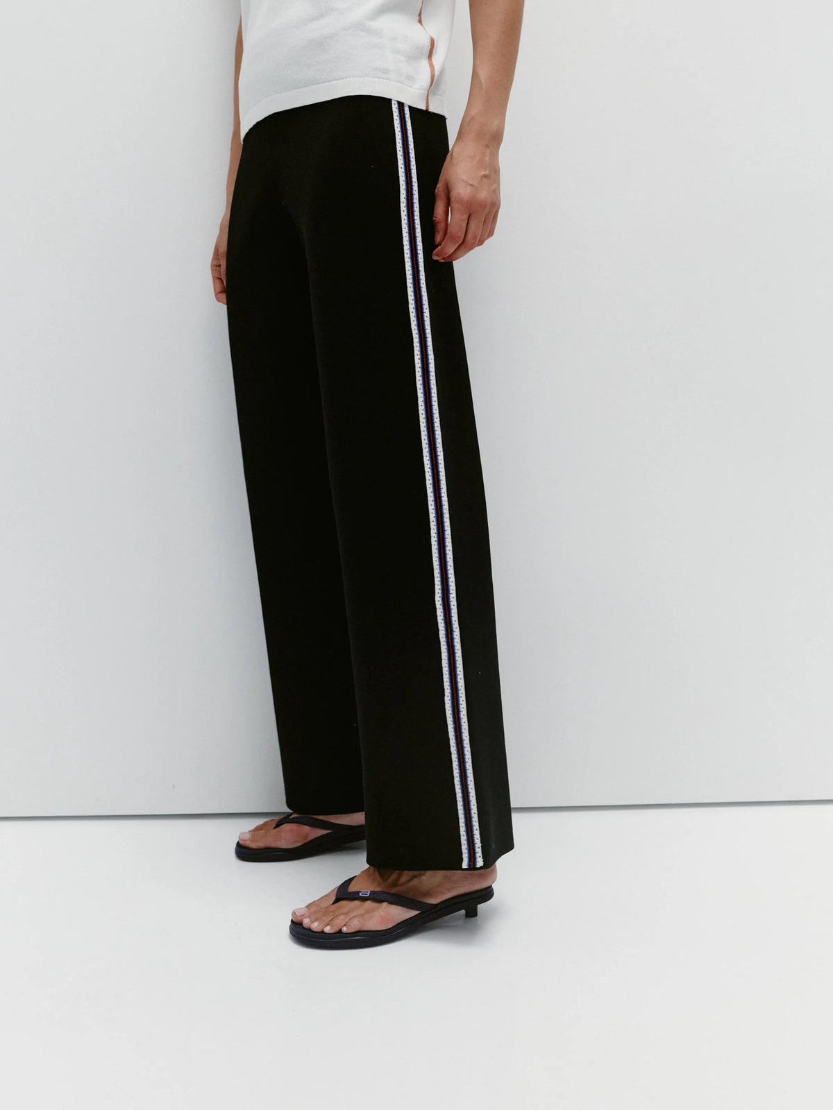 NAGNATA Soma Rainbow Stripe Pant Black