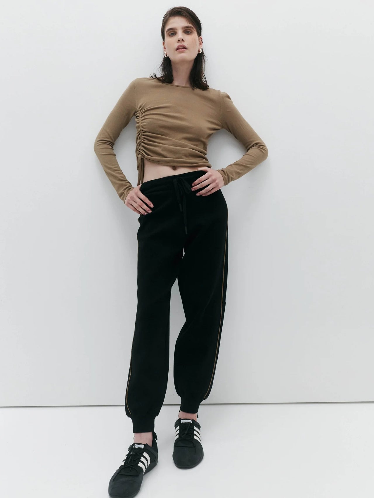 NAGNATA Organic Ruched Long Sleeve Artichoke
