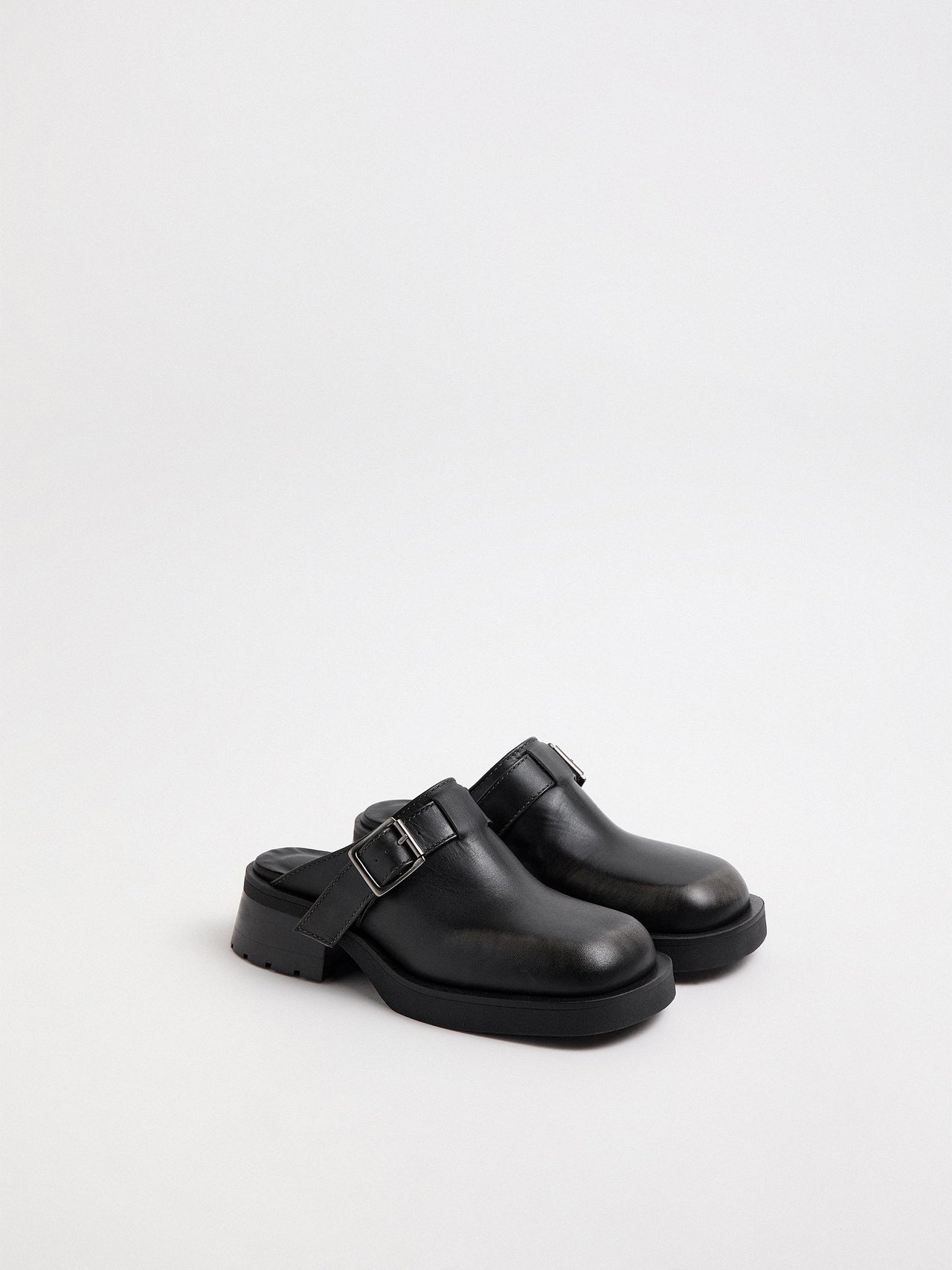 MIISTA x E8 Aroa Buckled Mules Brushed Grey