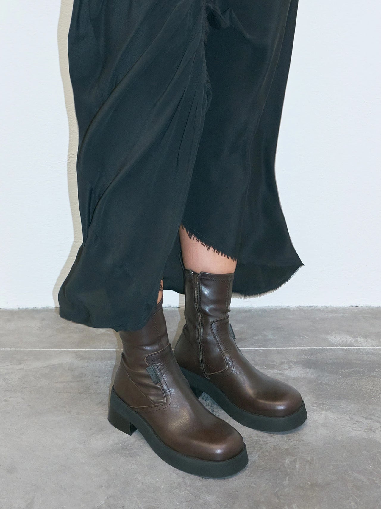 MIISTA x E8 Oliana Brown Ankle Boots