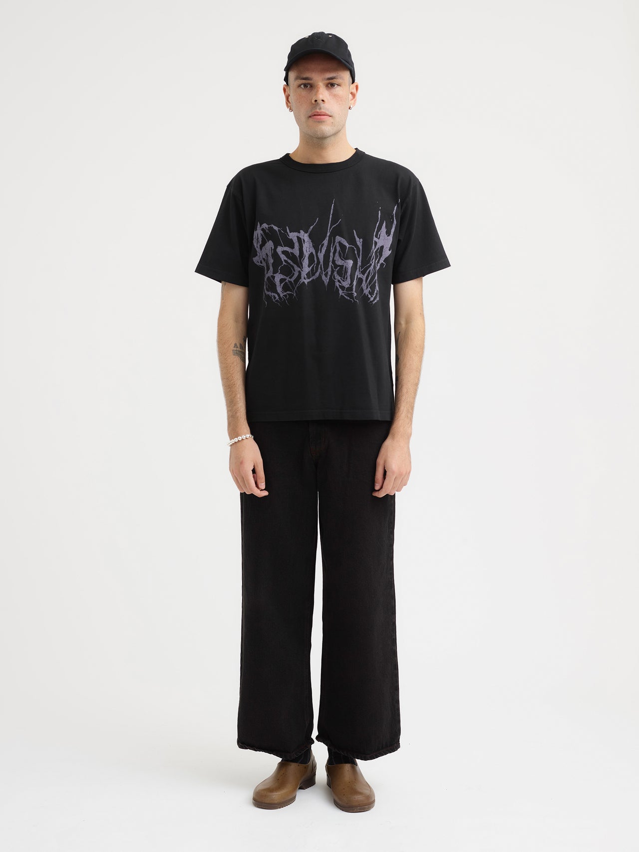 PSEUSHI Metal Tee Black