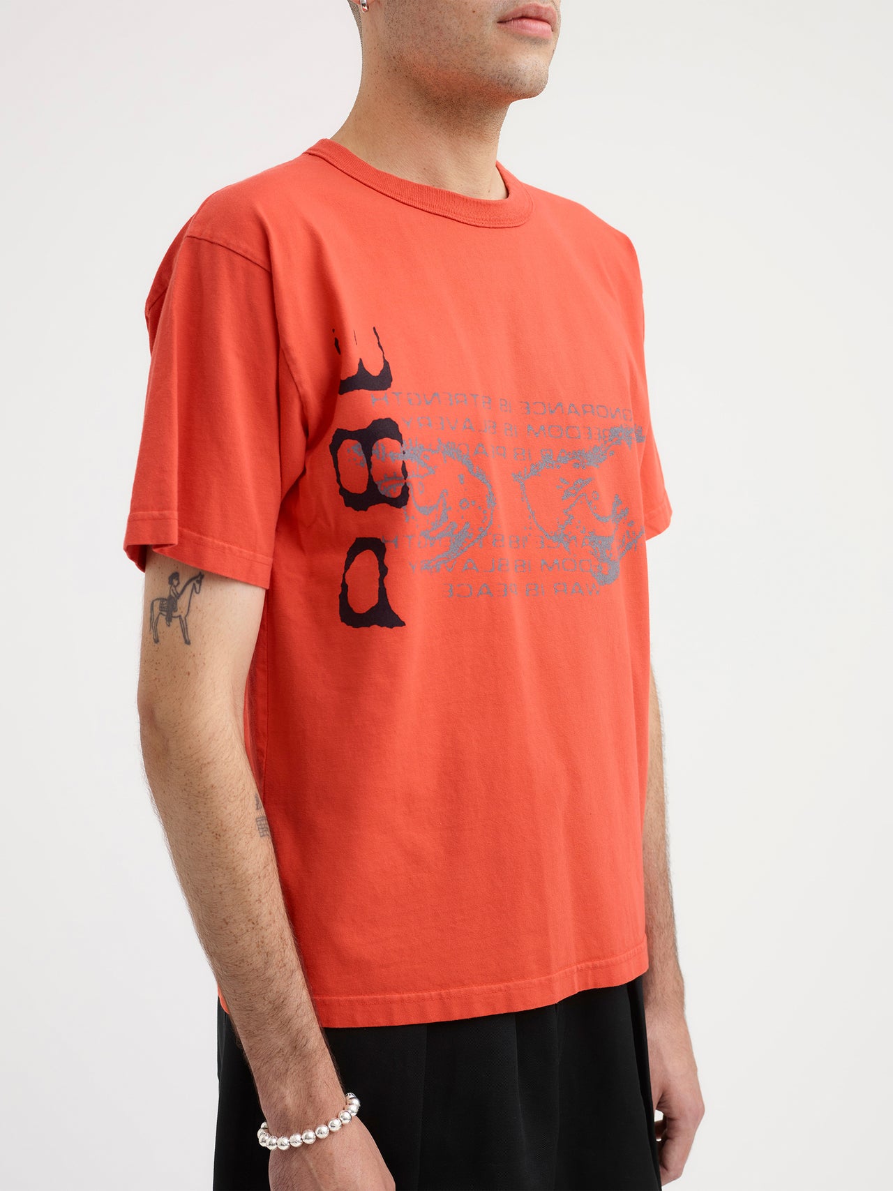 PSEUSHI Watcher Tee Red