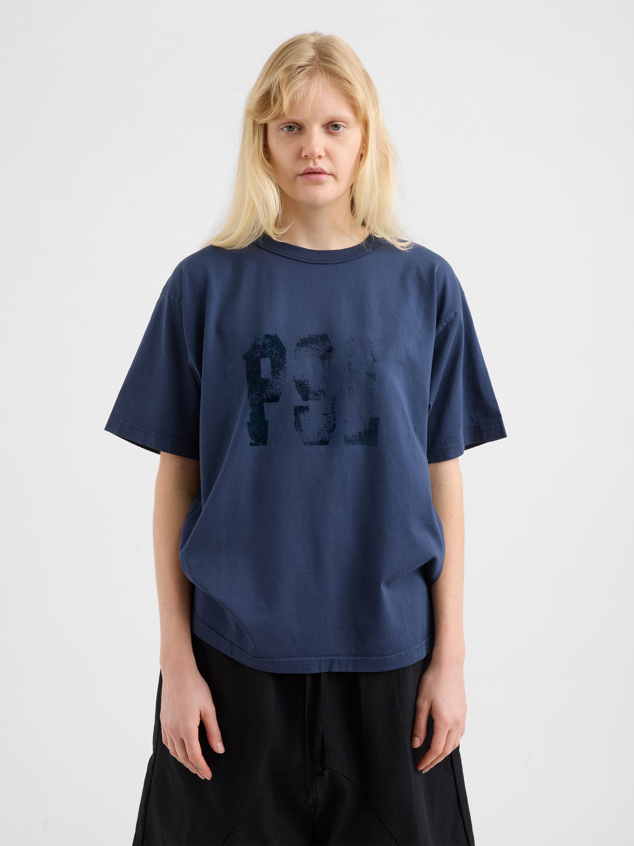 Pseushi Boot Tee Navy