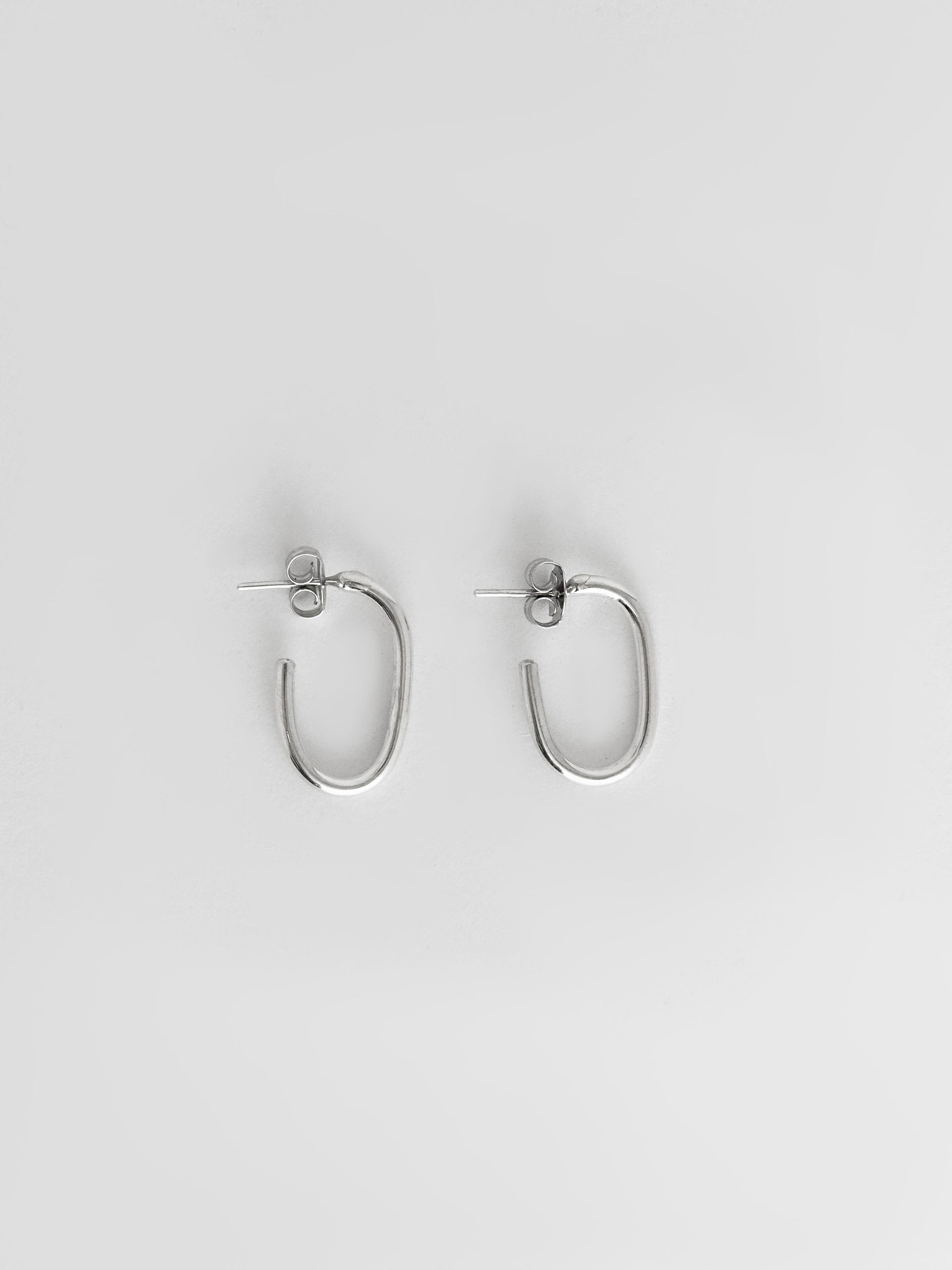 The-Lair-Jewellery-Noguchi-Earring-Medium-Silver