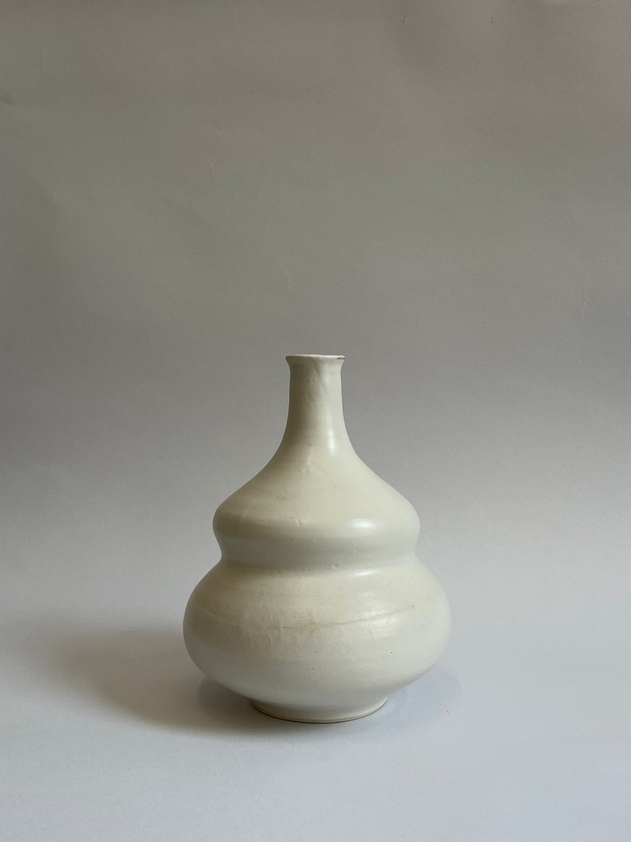 BRB Ceramics Bottleneck Vase White Speckle