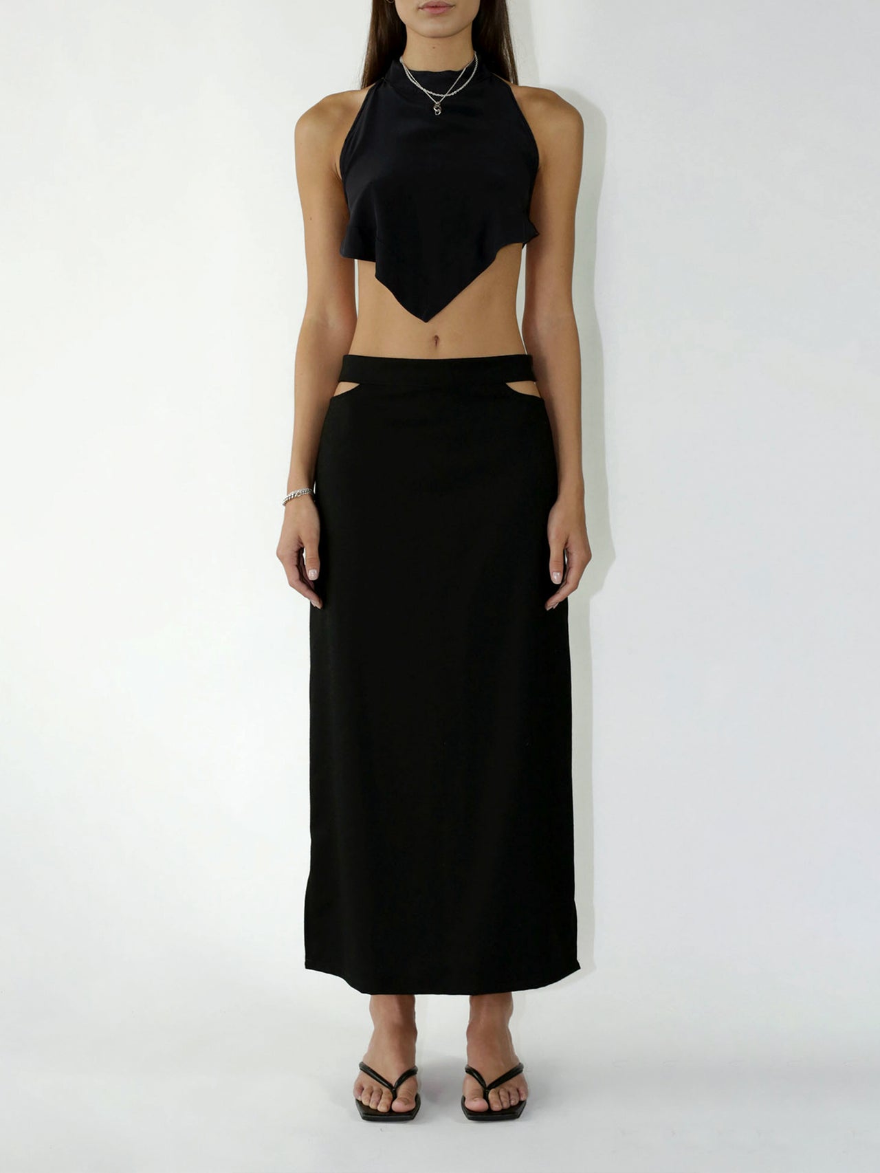the-lair-yuni-cut-out-skirt-black